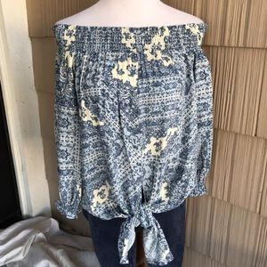 NWT Love Stitch off the shoulder knot blouse